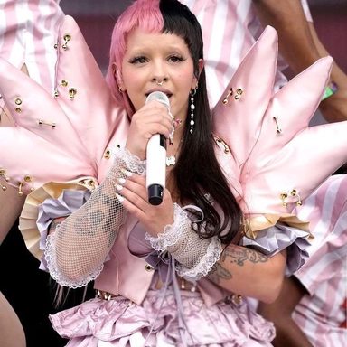 Melanie Martinez photo 46