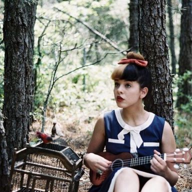 Melanie Martinez photo 200
