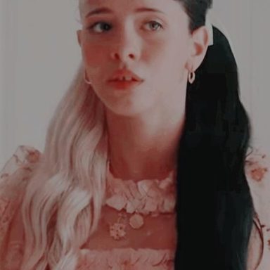 Melanie Martinez photo 45