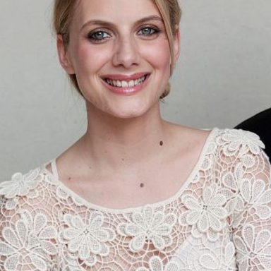 Mélanie Laurent photo 17