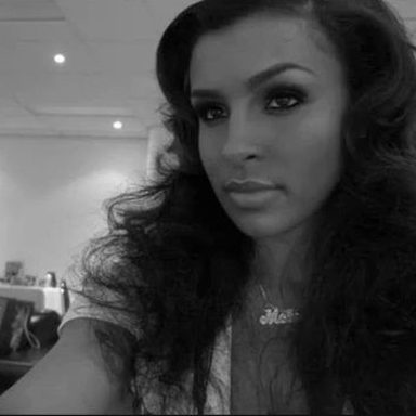 Melody Thornton photo 14