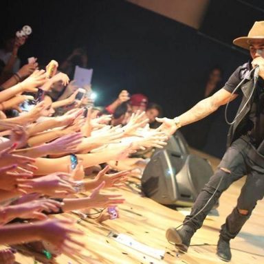 Micael Borges (Mika) photo 27