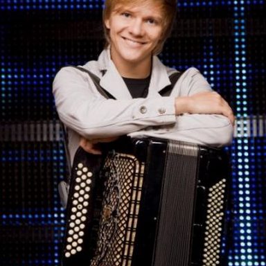 Michel Teló photo 75