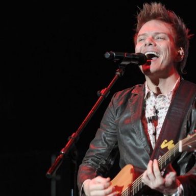 Michel Teló photo 47