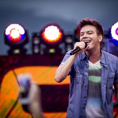 Michel Teló photo 32