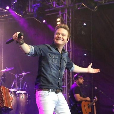 Michel Teló photo 23