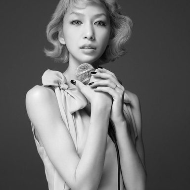 Mika Nakashima photo 10