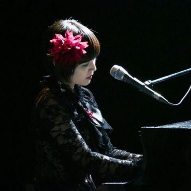 Mika Kobayashi