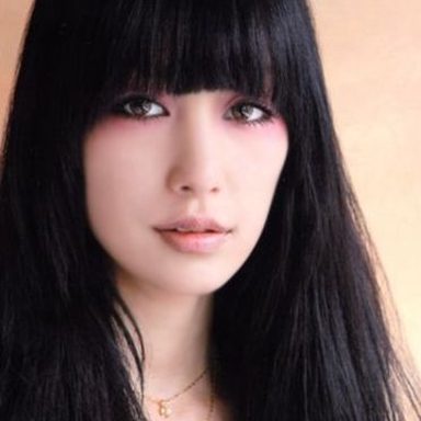 Mika Nakashima photo 23