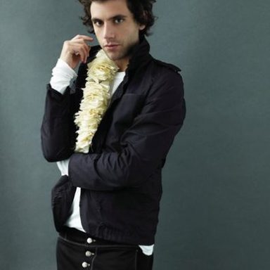 MIKA photo 28