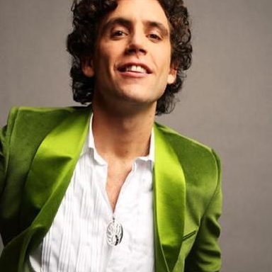 MIKA photo 24