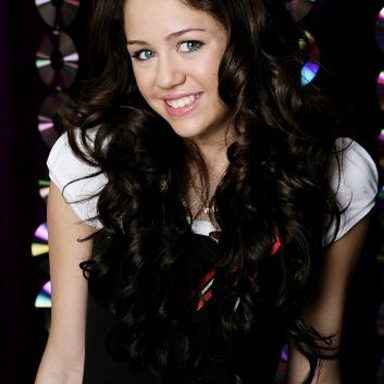 Miley Cyrus photo 218