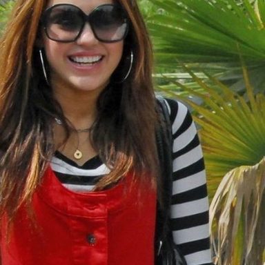 Miley Cyrus photo 406