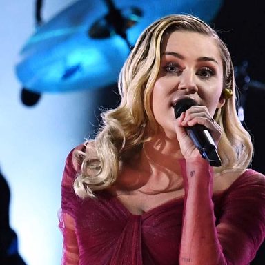 Miley Cyrus photo 84