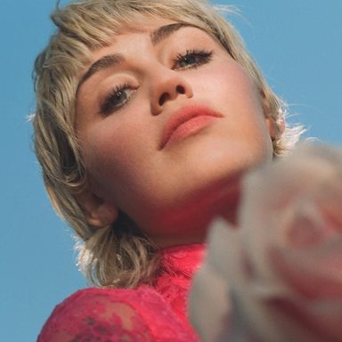 Miley Cyrus photo 26