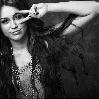 Miley Cyrus photo 137