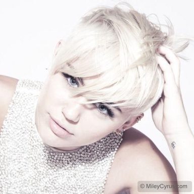 Miley Cyrus photo 35