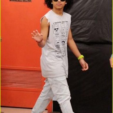 Mindless Behavior