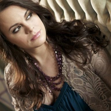 Mindy Smith photo 17