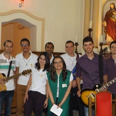 Ministério de Música Frutos da Cruz