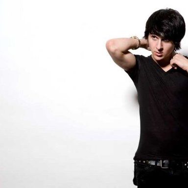 Mitchel Musso photo 15