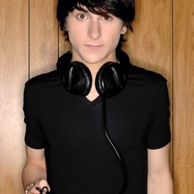 Mitchel Musso photo 9
