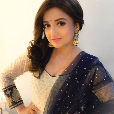 Monali Thakur
