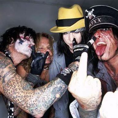 Mötley Crüe photo 39