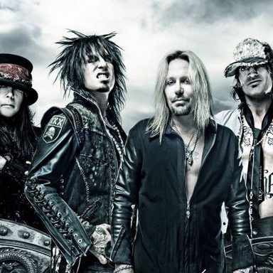Mötley Crüe photo 25