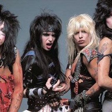 Mötley Crüe photo 35
