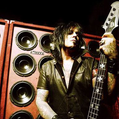 Mötley Crüe photo 36