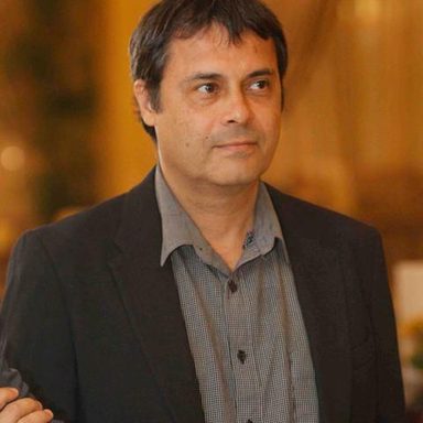 Mú Carvalho