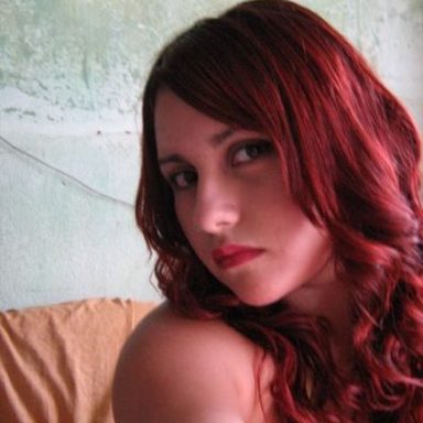 Mulher Vermelha