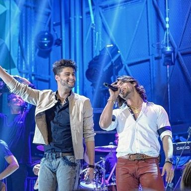 Munhoz e Mariano photo 22