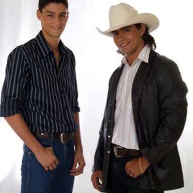 Munhoz e Mariano photo 30