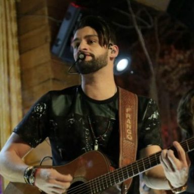 Munhoz e Mariano photo 18