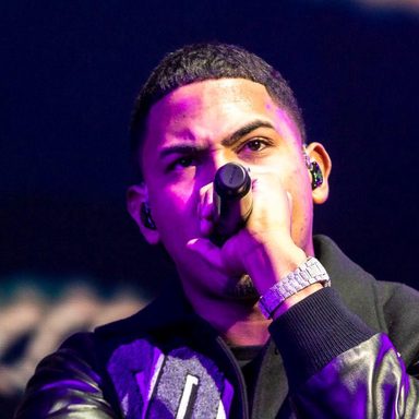 Myke Towers photo 15