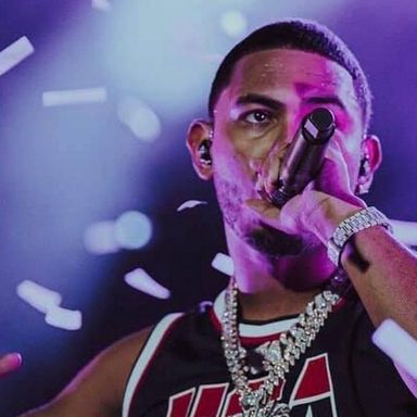 Myke Towers photo 18