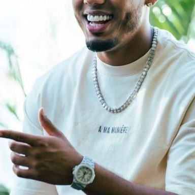 Myke Towers photo 38