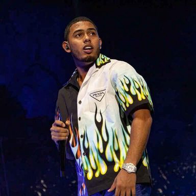 Myke Towers photo 25