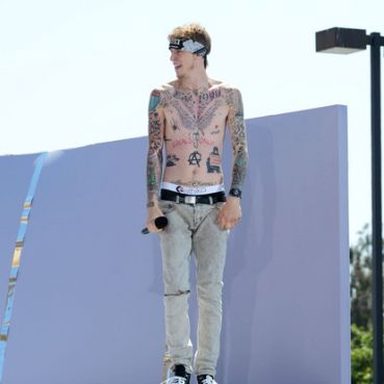 Machine Gun Kelly photo 40