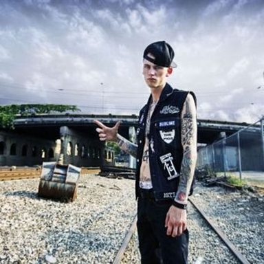 Machine Gun Kelly photo 25
