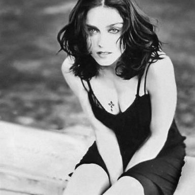 Madonna photo 111