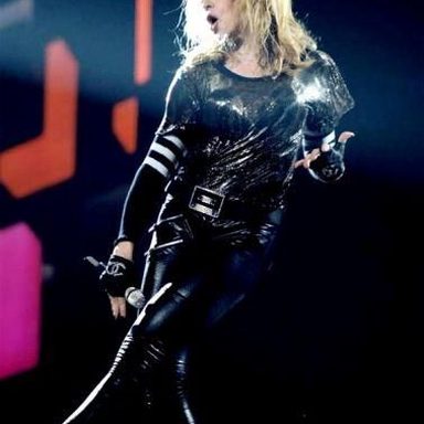 Madonna photo 181
