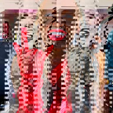 Madilyn Bailey photo 9