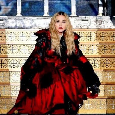 Madonna photo 279