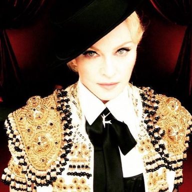 Madonna photo 230