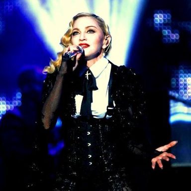 Madonna photo 238