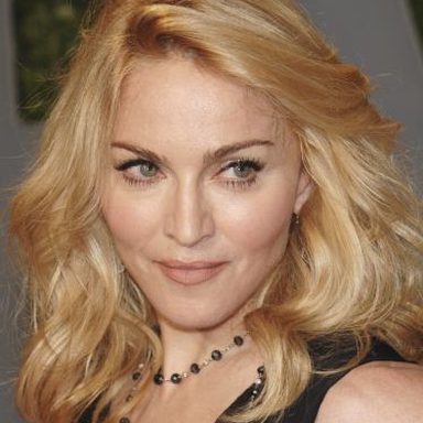 Madonna photo 382