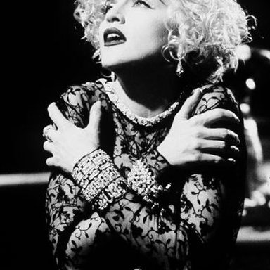 Madonna photo 539